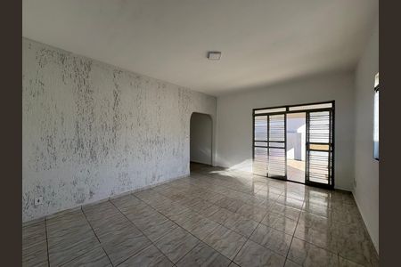 Casa para alugar com 430m², 3 quartos e 2 vagas