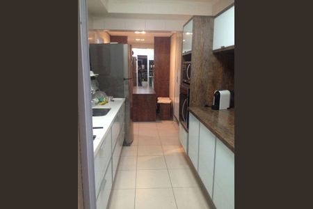 Apartamento à venda com 134m², 3 quartos e 2 vagas