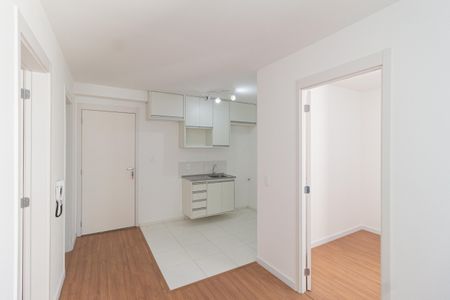 Sala de apartamento para alugar com 2 quartos, 36m² em Chacara Santa Lucia, Carapicuíba