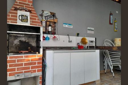 Casa à venda com 180m², 3 quartos e 2 vagas