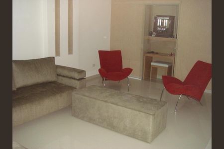 Casa à venda com 4 quartos, 250m² em Jardim Maia, Guarulhos