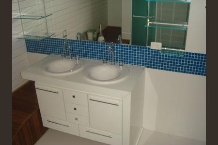 Casa à venda com 4 quartos, 250m² em Jardim Maia, Guarulhos