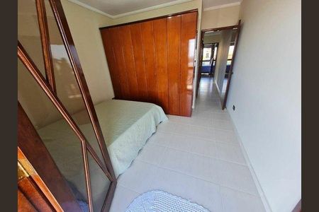 Casa à venda com 195m², 3 quartos e 4 vagas