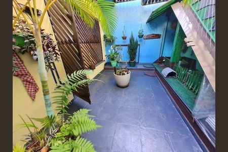 Casa à venda com 195m², 3 quartos e 4 vagas