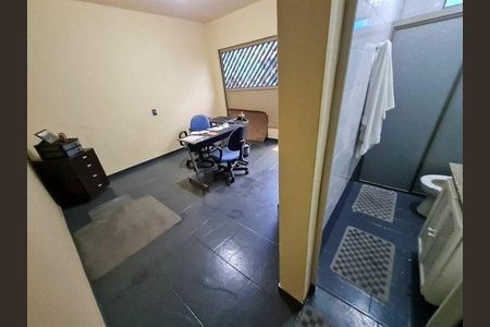 Casa à venda com 195m², 3 quartos e 4 vagas