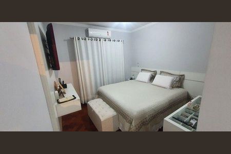 Casa à venda com 3 quartos, 252m² em Parque Renato Maia, Guarulhos