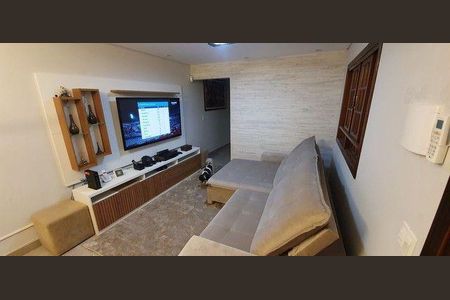 Casa à venda com 3 quartos, 252m² em Parque Renato Maia, Guarulhos