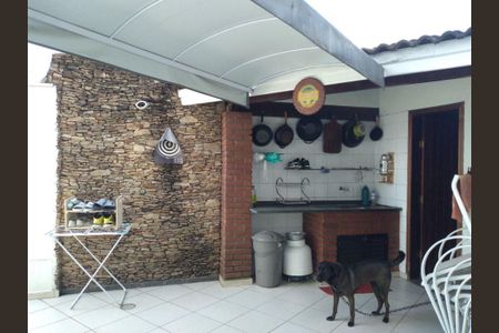 Casa à venda com 152m², 3 quartos e 2 vagas