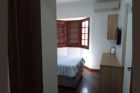 Casa à venda com 152m², 3 quartos e 2 vagas