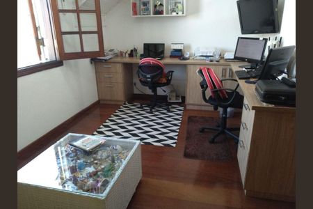 Casa à venda com 152m², 3 quartos e 2 vagas