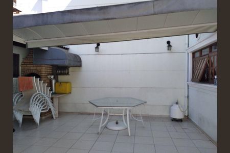 Casa à venda com 152m², 3 quartos e 2 vagas