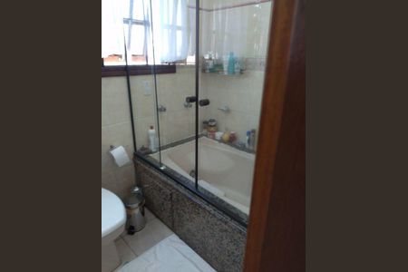 Casa à venda com 152m², 3 quartos e 2 vagas