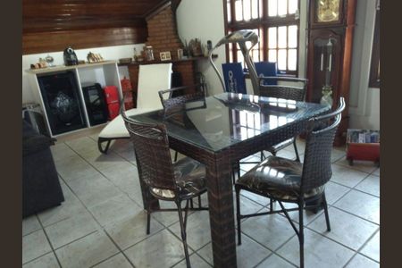 Casa à venda com 152m², 3 quartos e 2 vagas
