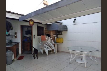 Casa à venda com 152m², 3 quartos e 2 vagas