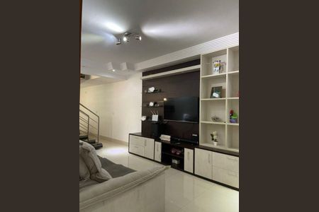 Casa à venda com 3 quartos, 228m² em Jardim Santa Clara, Guarulhos