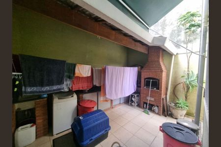 Casa à venda com 125m², 3 quartos e 2 vagas