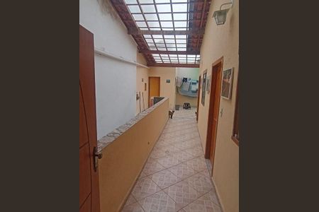 Casa à venda com 192m², 6 quartos e 4 vagas