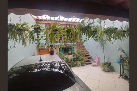 Casa à venda com 192m², 6 quartos e 4 vagas