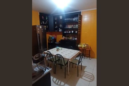 Casa à venda com 192m², 6 quartos e 4 vagas