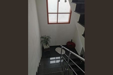 Casa à venda com 220m², 4 quartos e 3 vagas