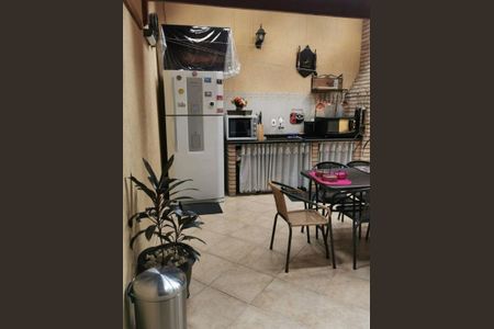 Casa à venda com 4 quartos, 220m² em Vila Galvão, Guarulhos
