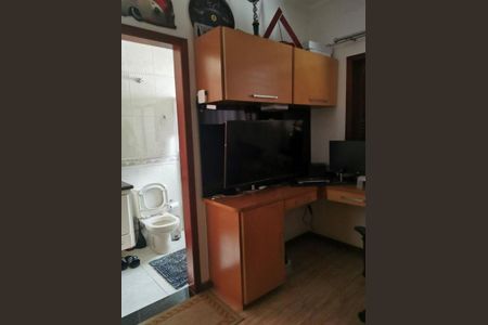 Casa à venda com 220m², 4 quartos e 3 vagas