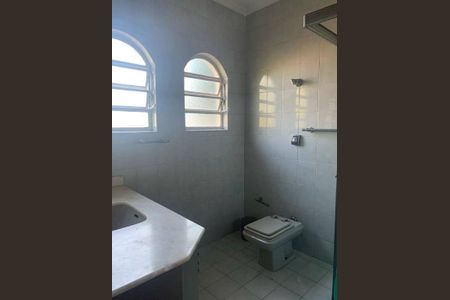 Casa à venda com 300m², 3 quartos e 6 vagas