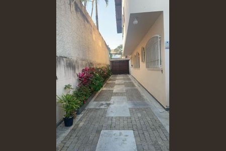 Casa à venda com 3 quartos, 300m² em Jardim Bom Clima, Guarulhos