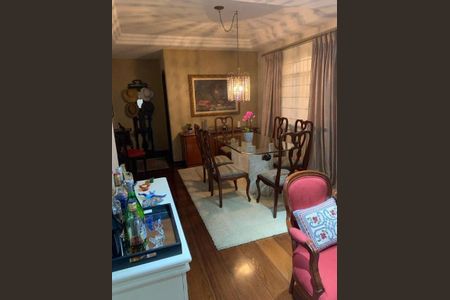 Casa à venda com 300m², 3 quartos e 6 vagas