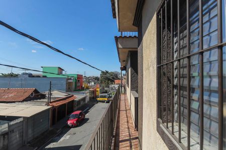 Casa à venda com 225m², 4 quartos e 2 vagas Casa à venda com 225m², 4 quartos e 2 vagasVaranda da Sala