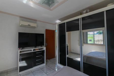 Casa à venda com 225m², 4 quartos e 2 vagas Casa à venda com 225m², 4 quartos e 2 vagasQuarto 2