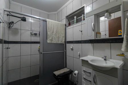 Casa à venda com 225m², 4 quartos e 2 vagas Casa à venda com 225m², 4 quartos e 2 vagasBanheiro 1