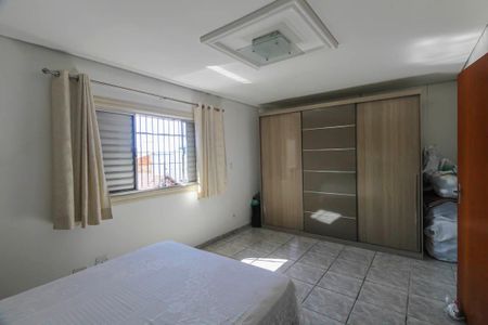 Casa à venda com 225m², 4 quartos e 2 vagas Casa à venda com 225m², 4 quartos e 2 vagasQuarto 1