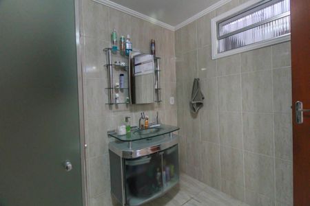 Casa à venda com 225m², 4 quartos e 2 vagas Casa à venda com 225m², 4 quartos e 2 vagasBanheiro 2