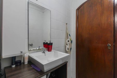 Casa à venda com 250m², 3 quartos e 4 vagasBanheiro