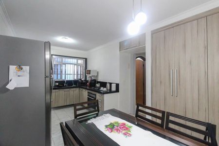 Casa à venda com 250m², 3 quartos e 4 vagasCozinha