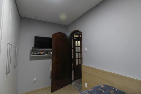 Casa à venda com 250m², 3 quartos e 4 vagasQuarto 2