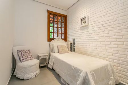 Casa de condomínio para alugar com 339m², 5 quartos e 4 vagas