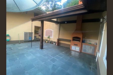 Casa à venda com 282m², 3 quartos e 8 vagas