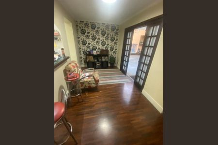 Casa à venda com 3 quartos, 282m² em Vila Tijuco, Guarulhos