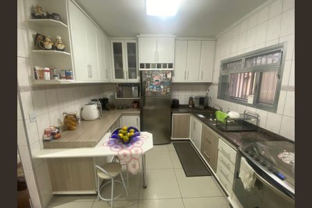 Casa à venda com 3 quartos, 282m² em Vila Tijuco, Guarulhos