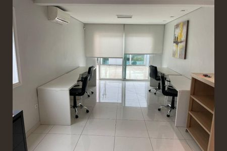 Casa à venda com 220m², 3 quartos e 3 vagas