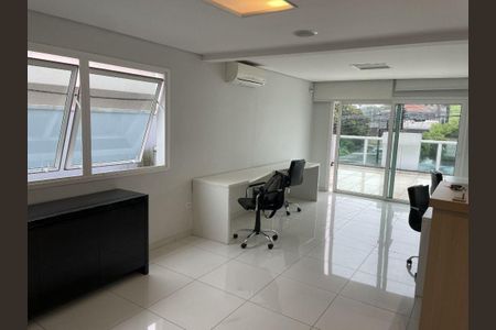 Casa à venda com 3 quartos, 220m² em Parque Renato Maia, Guarulhos