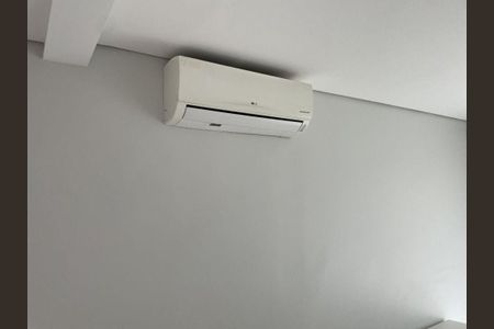Casa à venda com 220m², 3 quartos e 3 vagas