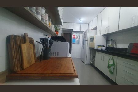 Apartamento à venda com 107m², 4 quartos e 1 vaga