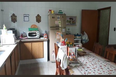 Casa à venda com 161m², 3 quartos e 3 vagas