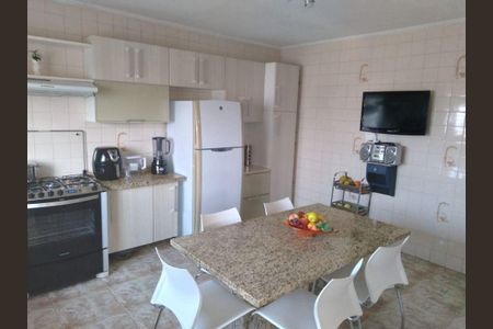 Casa à venda com 530m², 3 quartos e 1 vaga