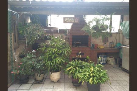 Casa à venda com 120m², 3 quartos e 4 vagas