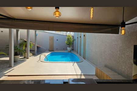 Casa à venda com 343m², 3 quartos e 3 vagas