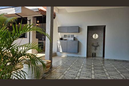 Casa à venda com 3 quartos, 343m² em Jardim Santa Mena, Guarulhos